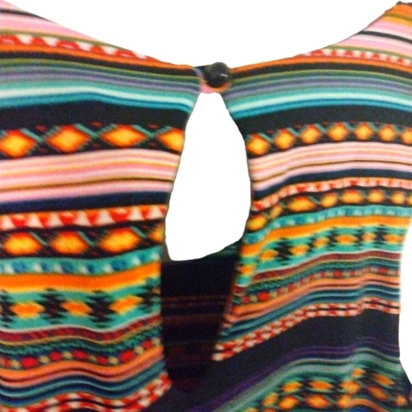 Expresso Aztec Pattern Multicolored Tank Elastic Gathered Waist Capri Romper XL - Picture 6 of 8